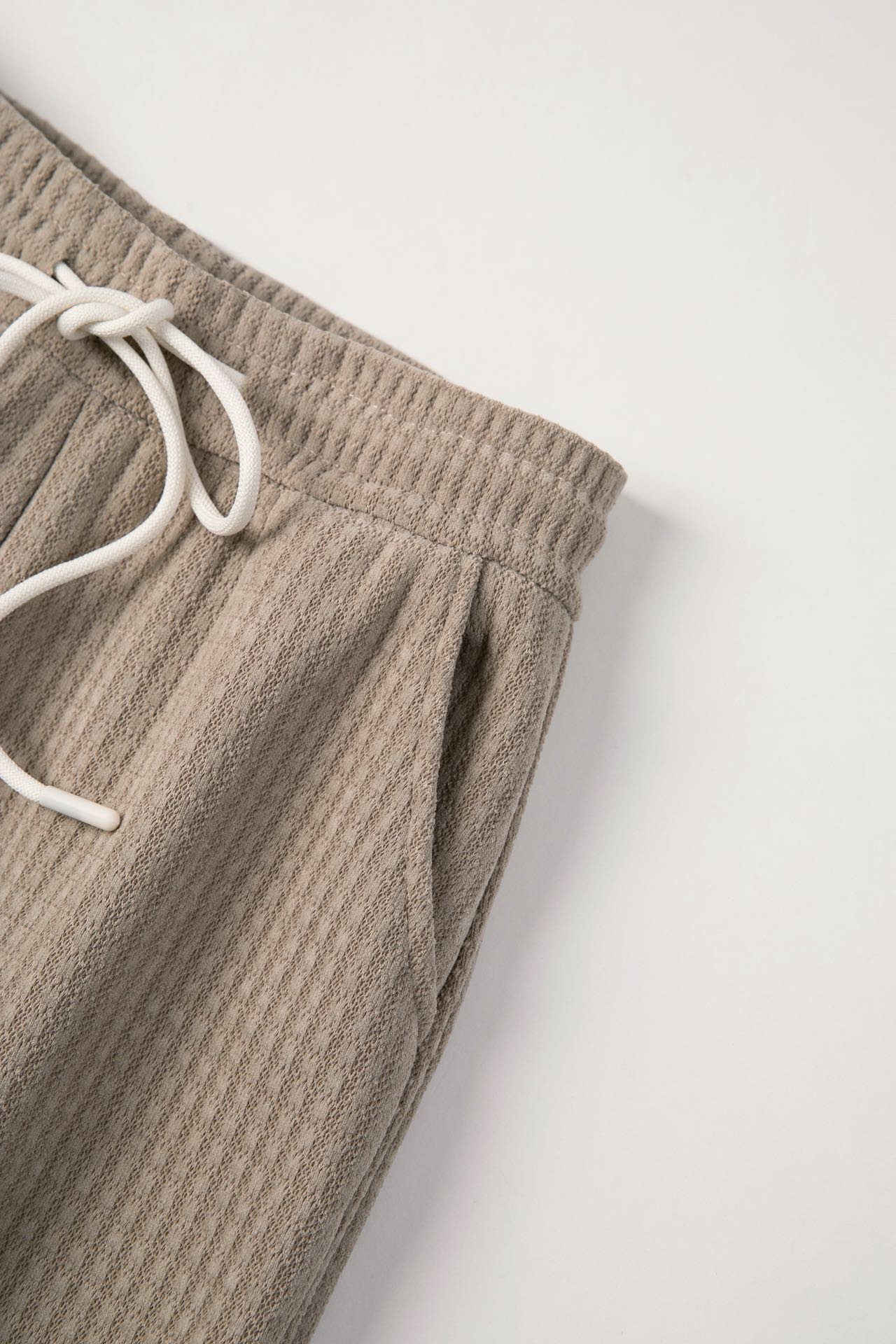 Solid Knotted Trousers