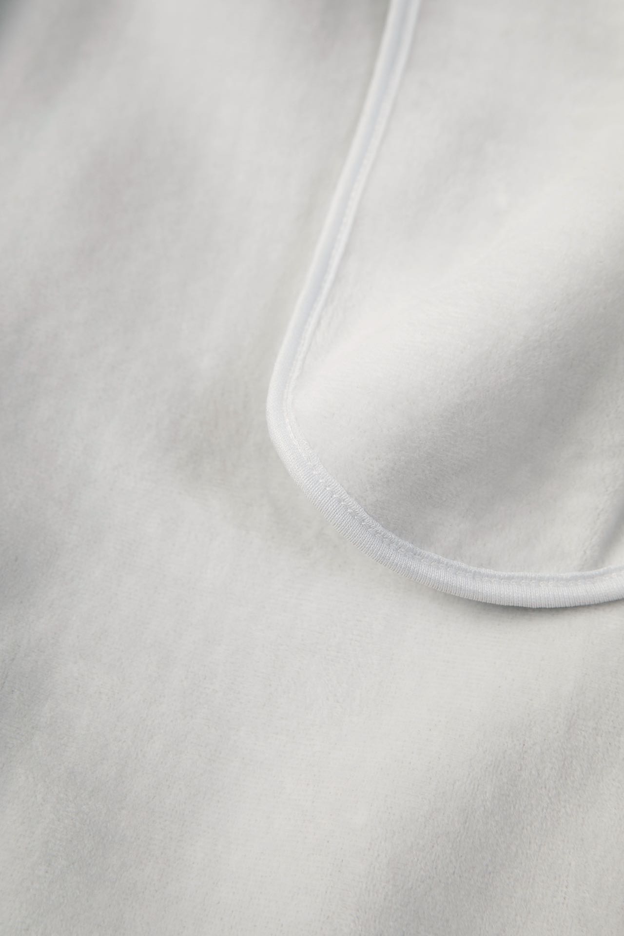 Solid Knotted Trousers