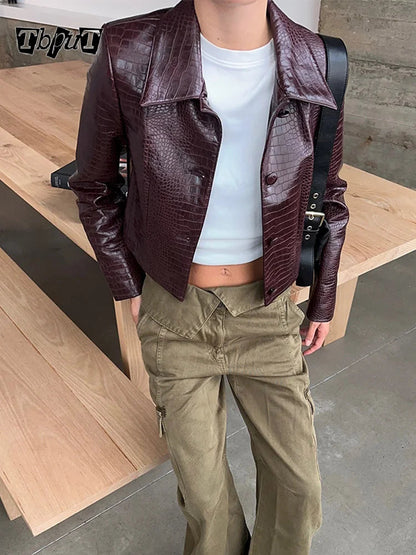Mojoyce-Burgundy Crocodrile-effect Turndown Collar Pu Cropped Jacket 2024 Autumn Women Long Sleeved Single Breasted Short Slim Fit Coats