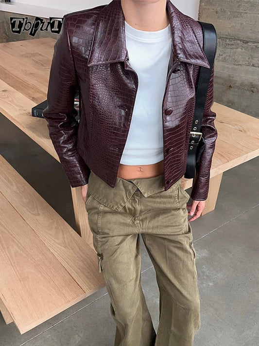 Mojoyce-Burgundy Crocodrile-effect Turndown Collar Pu Cropped Jacket 2024 Autumn Women Long Sleeved Single Breasted Short Slim Fit Coats