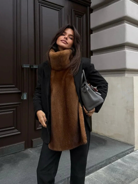 Mojoyce-2025 Women Warm Thicken Vest Fashion Turtleneck Furry Fur Sleeveless Waistcoats Lady Luxuries New Winter Street Party Outerwears